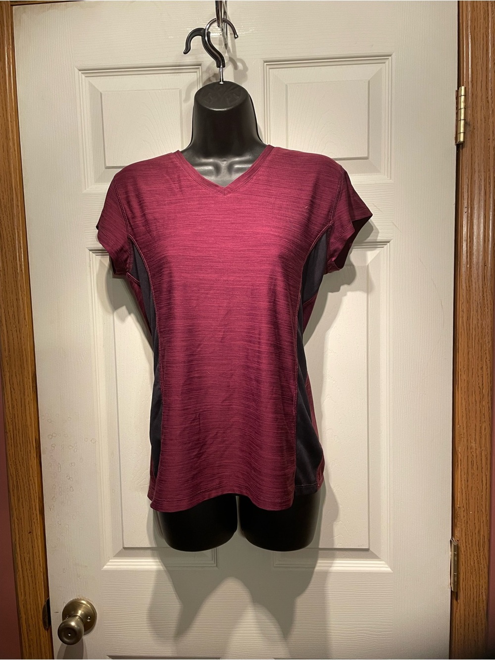 Beverly Hills Polo Club Short-Sleeve V-Neck Top in Berry and Charcoal